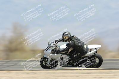 media/Apr-20-2025-CVMA (Sun) [[39090e8767]]/Race 9-Formula LW Twins Shootout/